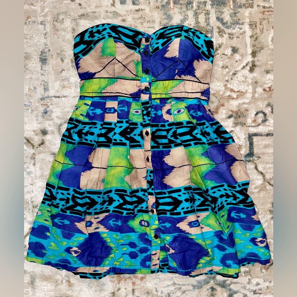 Super cute mini strapless dress in blue & green pattern